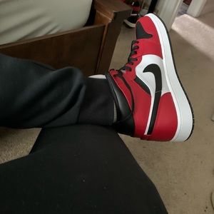 Meet your Posher, Lester